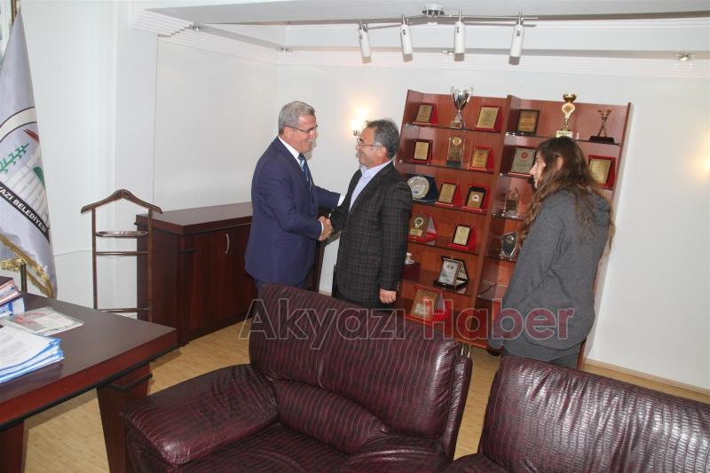 SPORCU DOSTU BAŞKAN AKCAN^'DAN KÜBRA'YA ÖDÜL